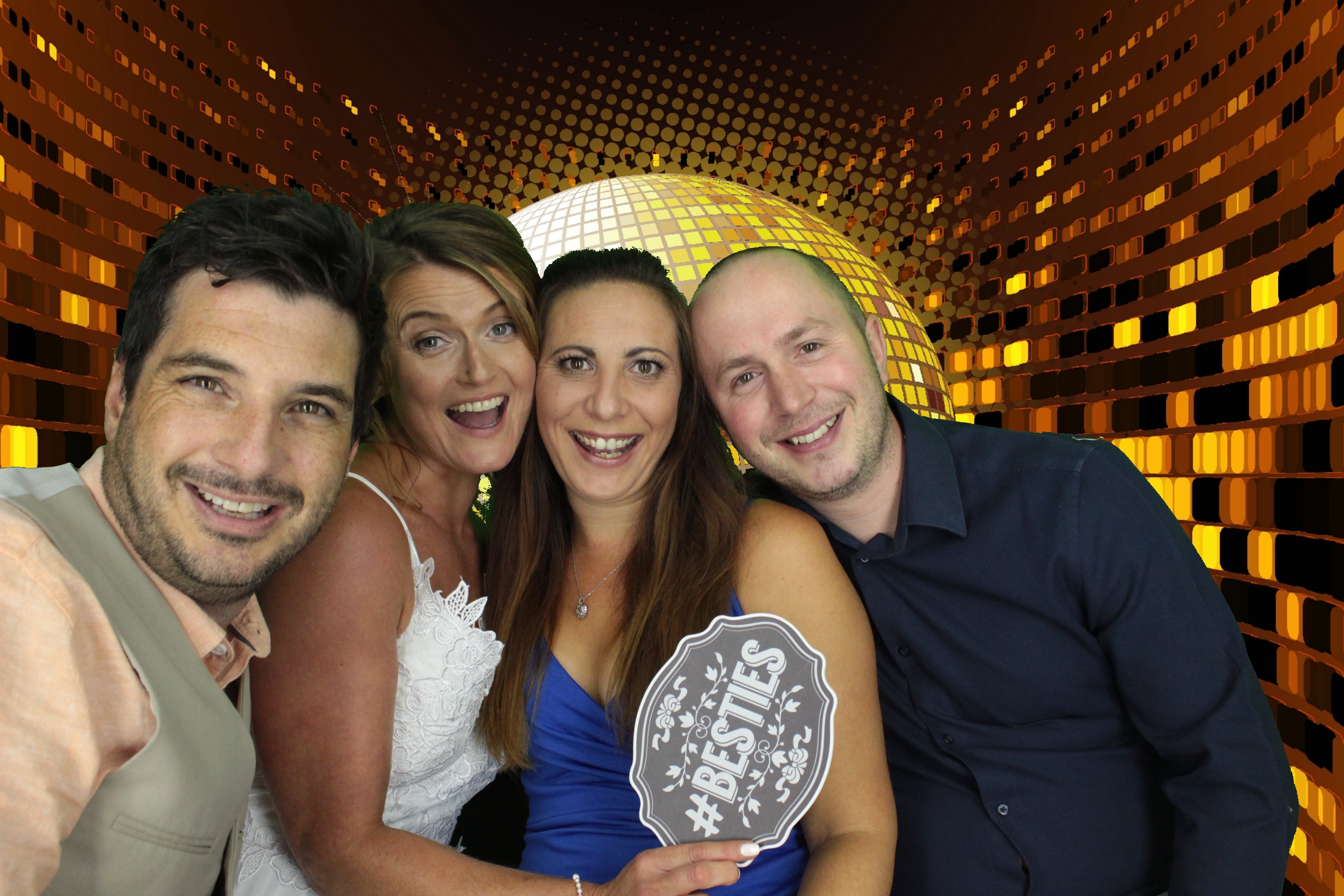 Scott & Tammy's Wedding | View more photos from the event at gallery.myphotoboothexperience.co.uk/u/MyPhotoBoothExperienceLtd/Scott-Tammys-Wedding